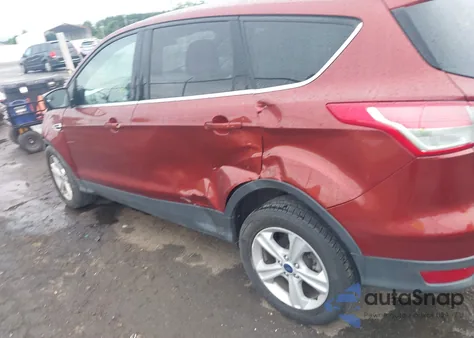 2016 Ford Escape Se z USA, uszkodzony, nr VIN 1FMCU9G97GUB83017